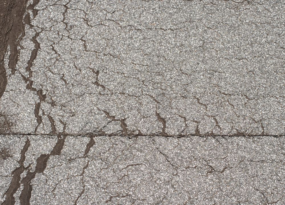 Daklekkage door scheuren in plat dak Borculo Losliggend dakleer op plat dak in Borculo